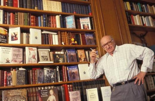 "وُلِدَ الشعب الفرنسي من أم مسيحية وأب مجهول النسب"

~ أندريه فروسارد، كما قبسه...